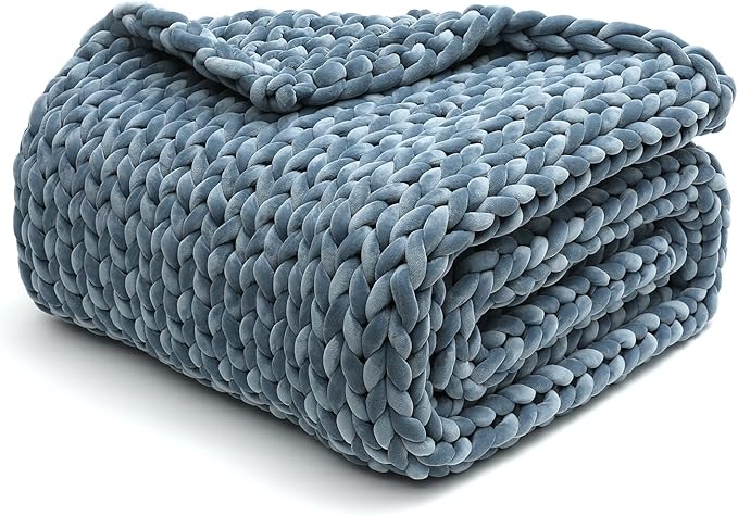 YnM Velvet Weighted Blanket, Handmade Chunky Knitted Design, Soft and Cozy, Temperature Regulating and Breathable, Machine Washable Throw for Sleep or Home Decor (Blue, 50x60 Inch, 10lbs)