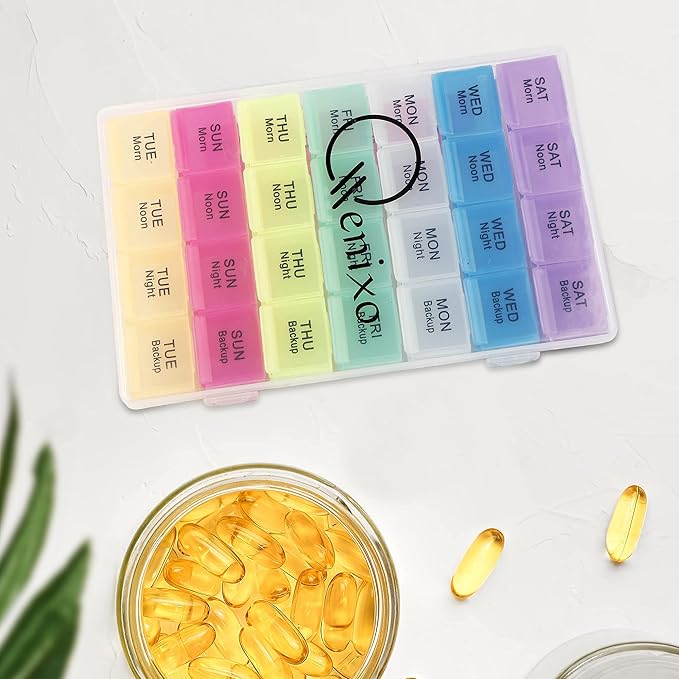 Qenixo® Pill Medicine Organizer 7-Day-Weekly Pill Case 28 Days