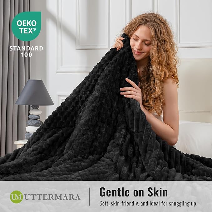 Uttermara Fleece Weighted Blanket for Adults King Size 15lbs, Soft Sherpa Weighted Blankets for Sleeping and Calming, Fuzzy Heavy Blanket for Bed and Couch, 80 x 87 Inches, Black