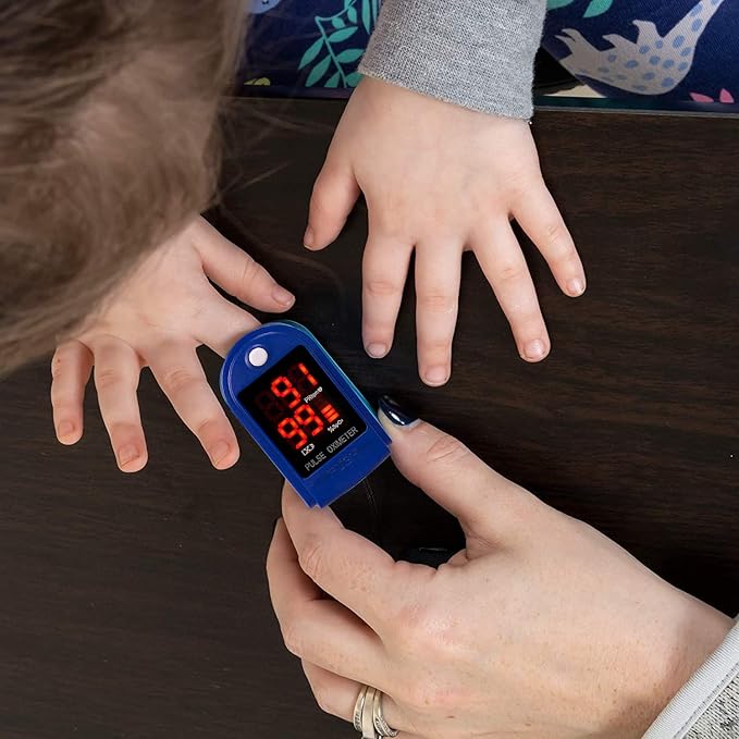 Roscoe Medical Finger Pulse Oximeter Oxygen Saturation Monitor - Pulse Ox Fingertip o2 Monitor for Pediatric and Adult - Sports and Aviation Use Only (Pack of 2)