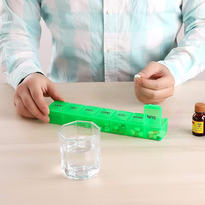 Pill Organizer XL Extra Large Weekly and Daily Pill Cases for Pills/Vitamin/Fish Oil/Supplements (Green)