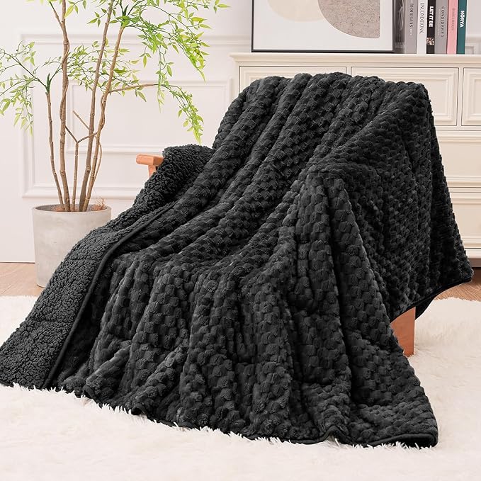 Super Fuzzy Soft Fleece Sherpa Weighted Blanket 20 lbs for Adults, 3D Imitation Turtle Shell Luxury Weighted Throw for Better Sleep, Dual Sided Cozy Heavy Blankets for Couch Bed, Black, 60" x 80"