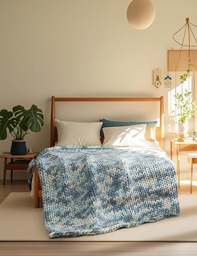 YnM Weighted Blanket, Handmade Chunky Knitted Design, Soft and Cozy, Temperature Regulating and Breathable, Machine Washable Throw for Sleep or Home Decor (Light Blue Tie-Dyed, 80x87 Inch, 25lbs)