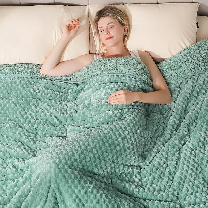 Super Fuzzy Soft Fleece Sherpa Weighted Blanket 20 lbs for Adults, 3D Imitation Turtle Shell Luxury Weighted Throw for Better Sleep, Dual Sided Cozy Heavy Blankets for Couch Bed, Sage Green, 60" x 80"