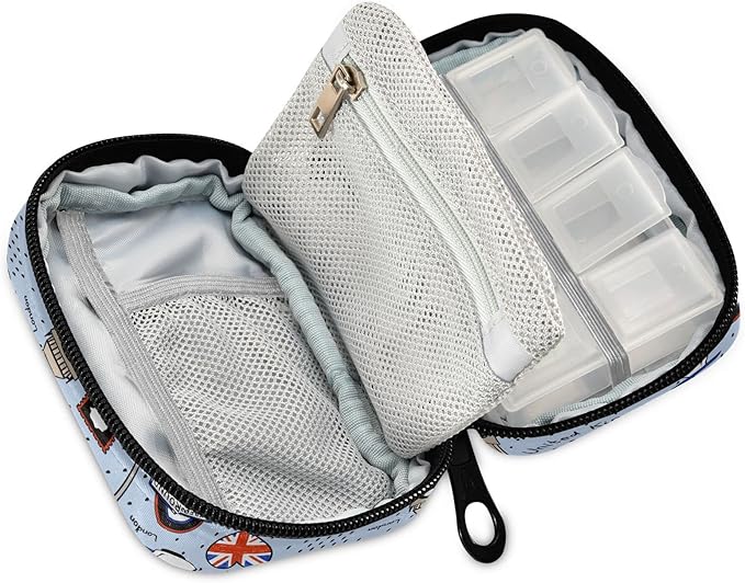 London Retro Print Pill Box 7 Day Pill Case Travel Pill Organizer Bag with Zipper Portable Weekly Vitamin Medicine Supplement Holder Pouch Bag