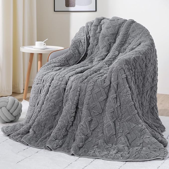 Drewin Fleece Weighted Blanket Queen Size (60" x 80" 12lbs, Grey), Ultra-Comfy Furry Sherpa Heavy Blanket, 3D Jacquard Cable Pattern Weighted Blankets for Adults, Sofa Bed Blanket for Winter