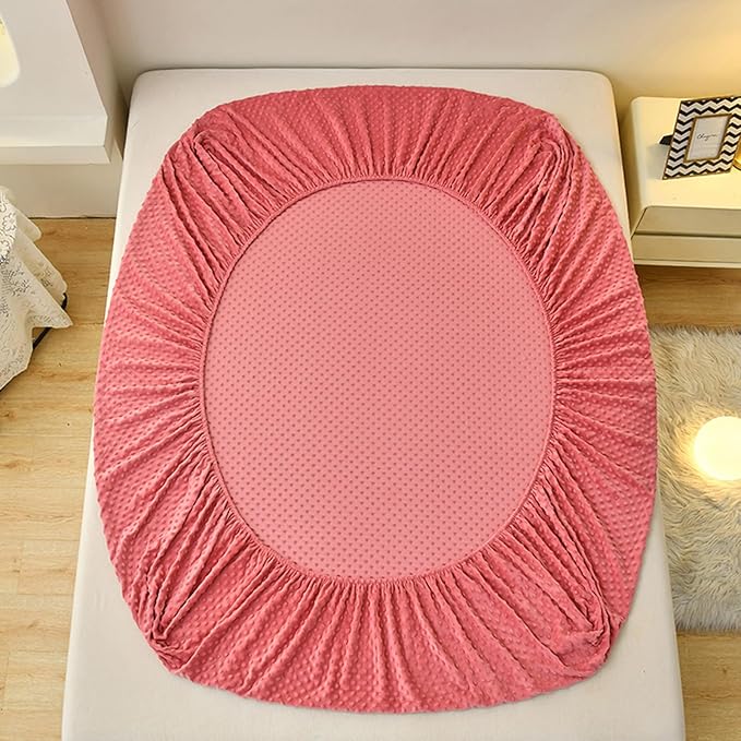 ZIQINPSQ Coral Velvet Fitted Sheet-Thickened Cold-Resistant and Warm Bed Sheets-Soft Velvet Fleece Fitted Sheets with-Elastic All Around. (LightCoral, King)