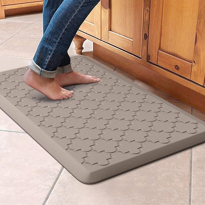 WISELIFE Kitchen Mat Cushioned Anti Fatigue Floor Mat,17.3"x28",Thick Non Slip Water Resistant Kitchen Rugs and Mats,Heavy Duty Foam Standing Mat for Kitchen,Floor,Home,Office,Desk,Sink,Laundry, Khaki