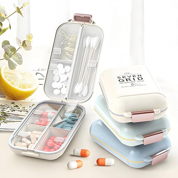 Travel Pill Organizer, Portable Pill Case, Daily Pill Box to Hold Vitamins, with 7 Compartments for Different Medicines,Pill Container Medicine Vitamin Organizer