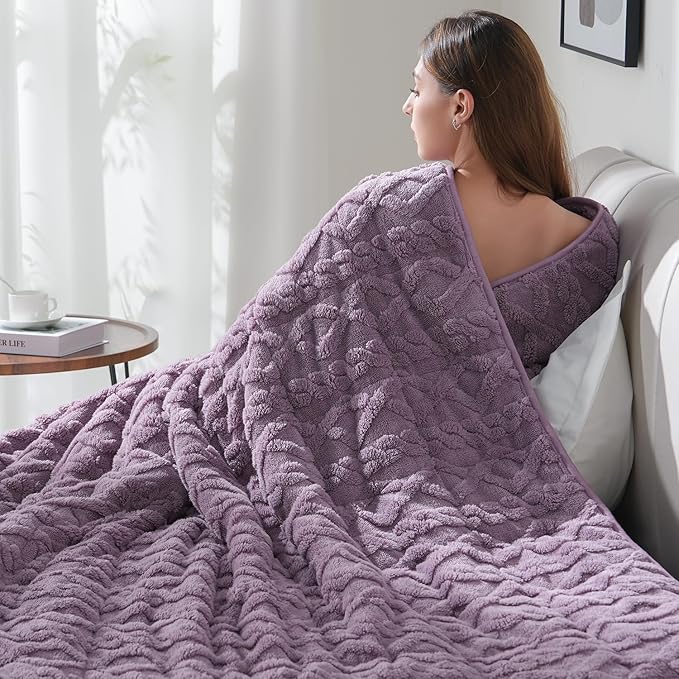 20lbs Weighted Blanket for Adults, Thick Fuzzy Jacquard Sherpa Weighted Blanket Queen Size with Ceramic Beads, Soft Cozy Sofa Bed Blanket for Calming and Relaxing, Purple, 60 x 80 inches
