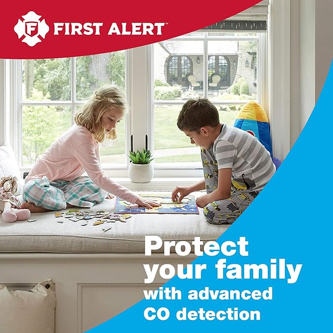 First Alert CO606, Plug-In Carbon Monoxide (CO) Detector, Hardwired Alarm with Battery Backup, 3-Pack
