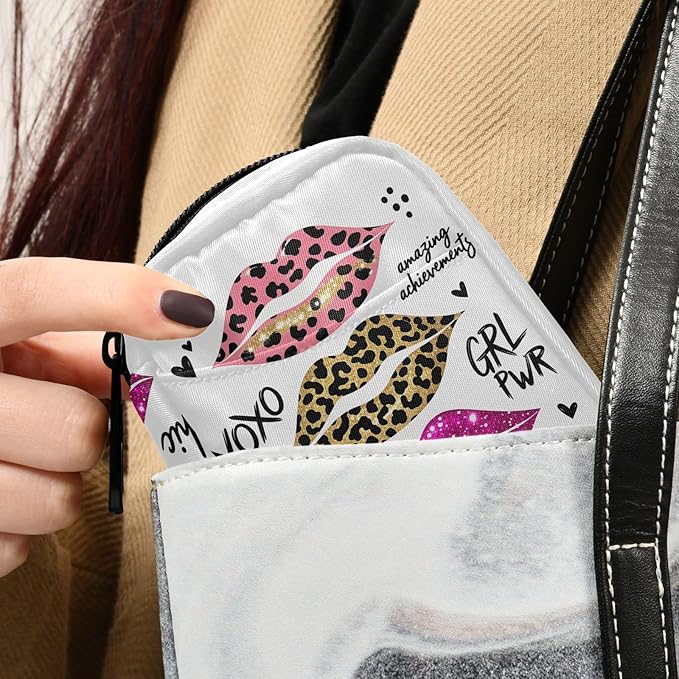 Glitter Leopard Lips Pill Organizer Case 7 Day Sexy Lips Shimmer Travel Pill Box with Zipper Portable Weekly Vitamin Medicine Supplement Holder Pouch Bag
