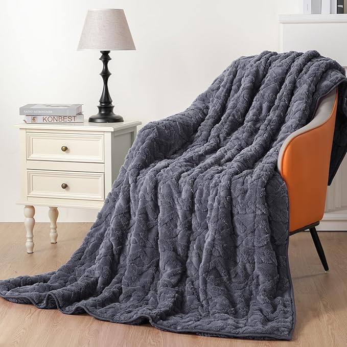 Uttermara Weighted Blanket for Adults Twin Size 15lbs 48x72 inches, Dual Sided Soft Jacquard Sherpa Weighted Blankets, Thick Heavy Blanket for Sleeping and Calming, Dark Grey