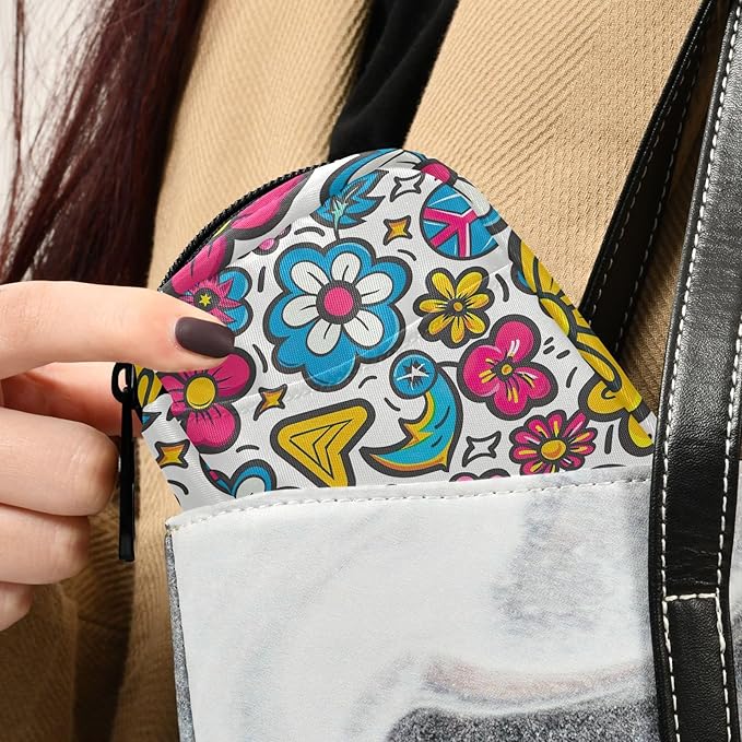 Cute Cartoon Flowers Travel Pill Case, Weekly Small Portable Pill Case 7 Days Vitamin Containers Organizer with Zipper