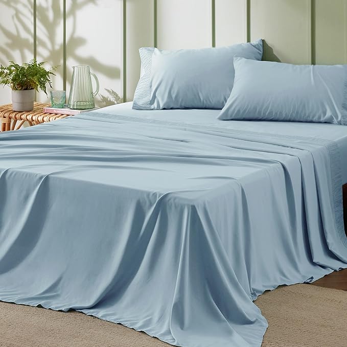 Bedsure Full Size Bed Sheets - 4 Pieces Soft Full Sheet Set - Breathable & Cooling - Hotel Luxury - Easy Care Polyester Microfiber Bedding for Women, Men, Light Blue
