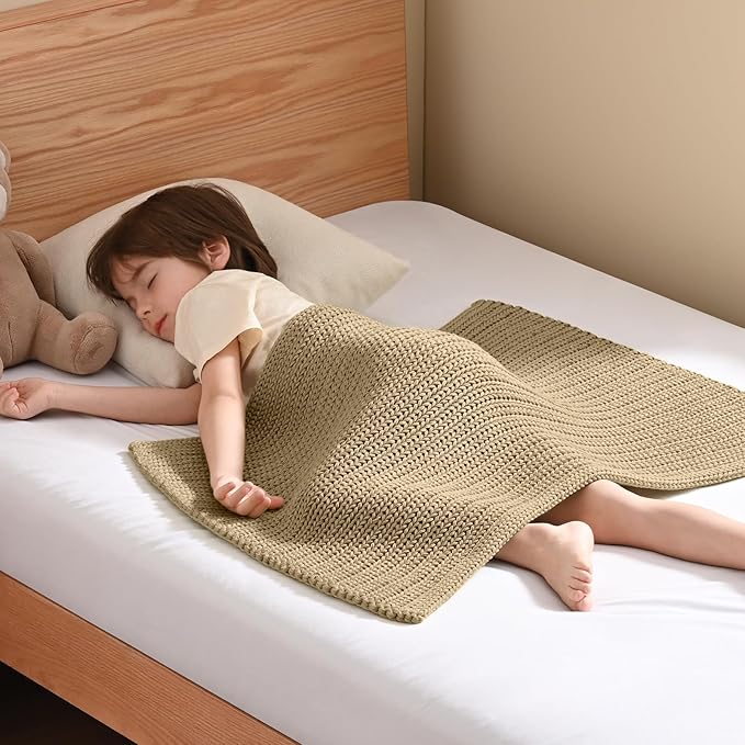 Guohaoi Knitted Weighted Lap Pad (Beige 20"x30" 2lbs) No Beads Cooling Weighted Blanket Kids for Nap, Breathable Chunky Knit Blanket, Small Throw Blanket for Travel Indoor Outdoor