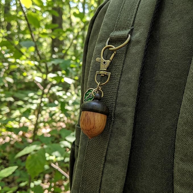 NIIIYTYB Cute Acorn Keychain Container Mini Pill Holder Charm for Bag Small Portable Brown Key Chain Charm Funny Leaf Decor Keychain for Purse and Accessories Small Bag Charms