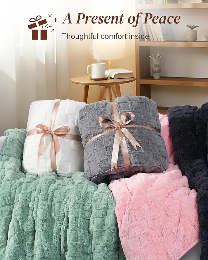 Kivik Dual Sided Weighted Blankets for Adults, Buttery Soft Stylish Checkered Heavy Blankets for Couch Sofa Bed - Ultra-Fluffy Fabric Brings Cloud-Like Comfort (48"x72"，Grey，15 Pounds)