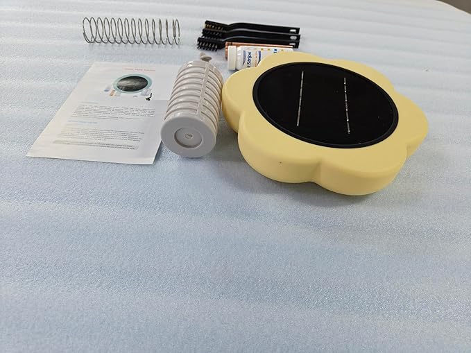 Qualirey Solar Pool Ionizer Automatic Floating Pool Cleaner, Water Ionizer with 4 Pcs Scum Collection Ball, for Above Ground and Inground Pools, up to 35, 000 Gallons (Blue,7.9 Inch)