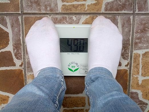 NewlineNY Step-on Super Mini Smallest Travel Bathroom Scale with Protection Sleeve: SBB0638SM-BK+S001MG